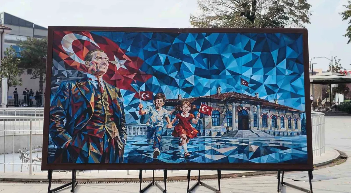 Düzce'de 24 öğrenci 24 tuvali tek bir eserde buluşturdu 4