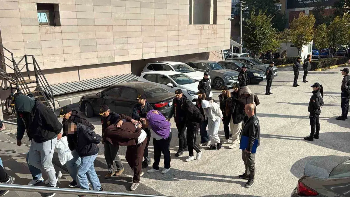 Eskişehir merkezli fuhuş operasyonunda 148 milyon liralık para trafiği deşifre oldu 1