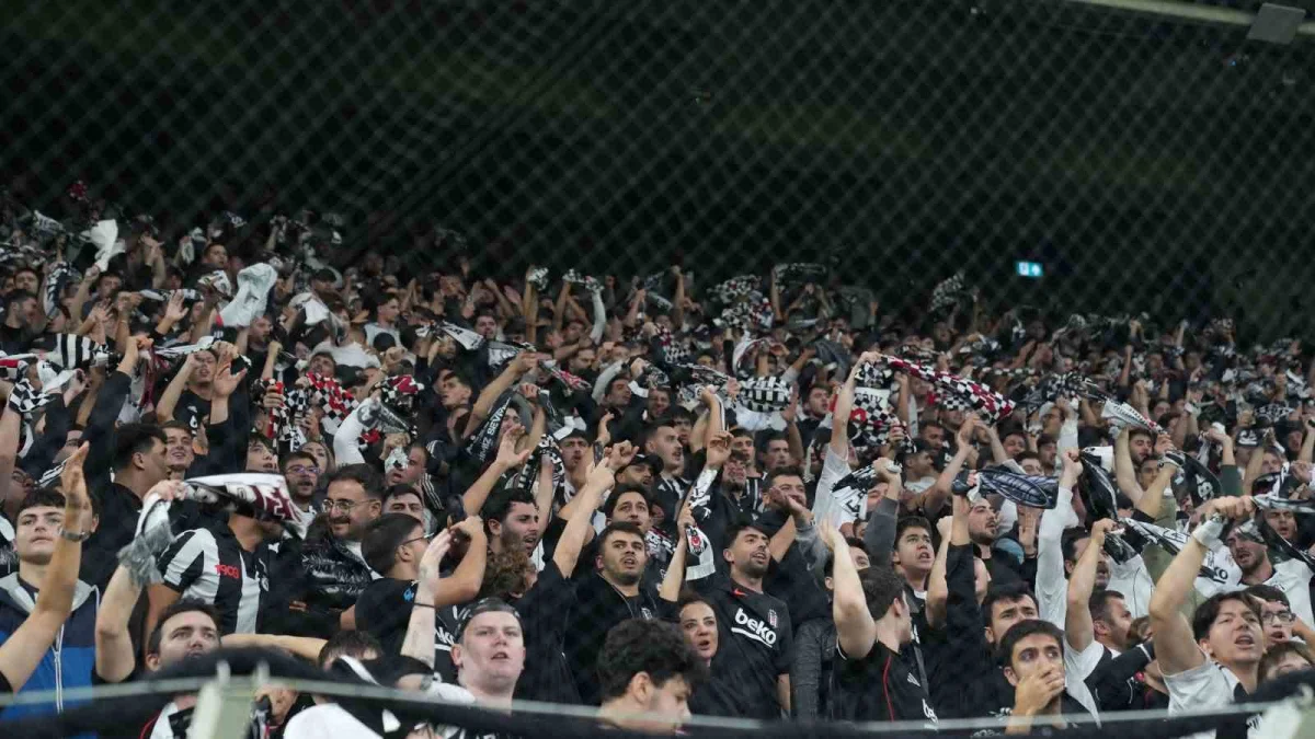 Beşiktaş evinde Başakşehir'i iki golle mağlup etti 2