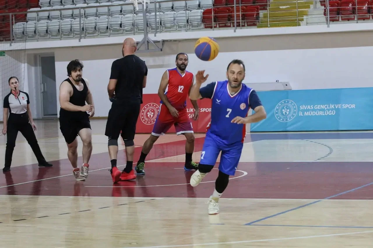 SİVAS GENÇLİK VE SPOR İL MÜDÜRLÜĞÜ İLE BASKETBOL İL TEMSİLCİLİĞİ ORGANİZASYONUNDA, 2026-2027 SPOR...