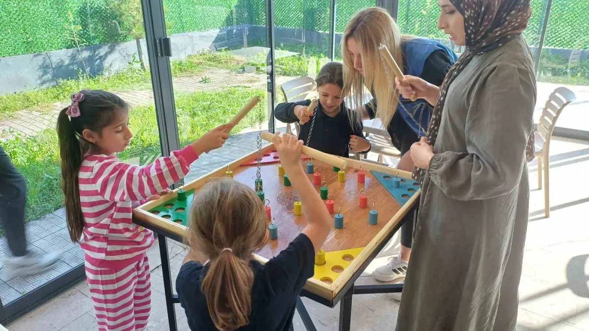 Düzce'de minikler akıl ve zeka oyunlarıyla buluştu 3