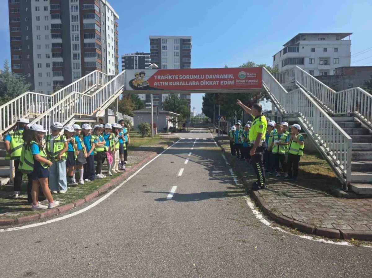 İlkadım'da 15 bin çocuk trafik kurallarını uygulamalı öğrendi 3
