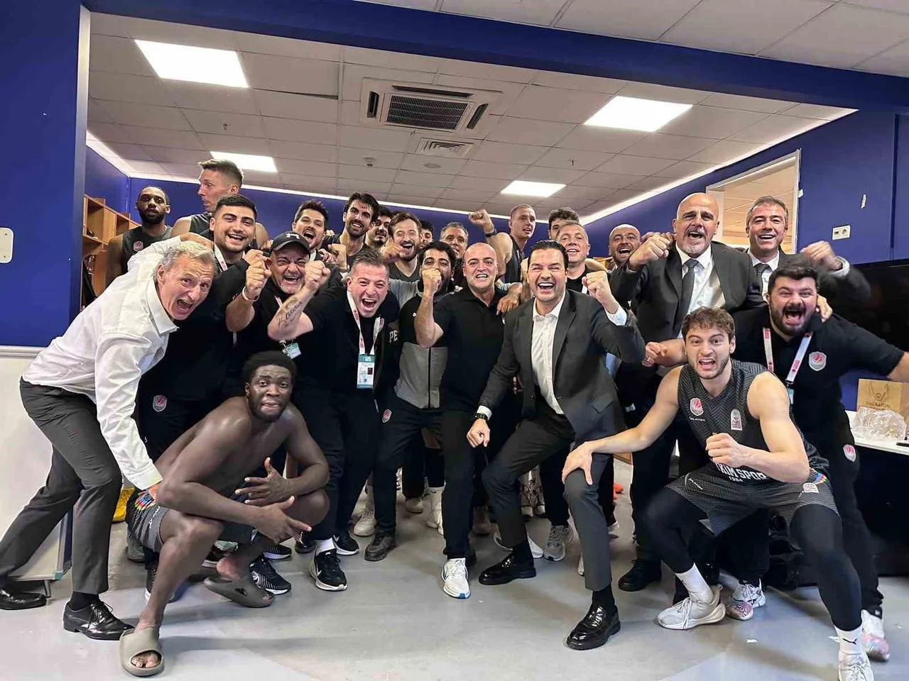 ALİAĞA PETKİMSPOR, BASKETBOL SÜPER LİGİ’NİN 4. HAFTASINDA DEPLASMANDA FENERBAHÇE’Yİ MAĞLUP EDEREK...
