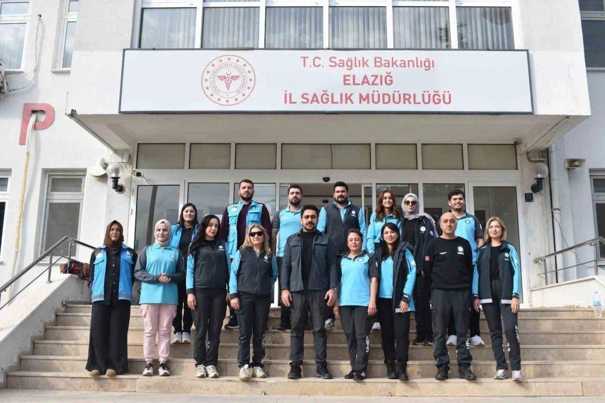 Elazığ'da UMKE personeline kritik ileri yaşam desteği eğitimi 3