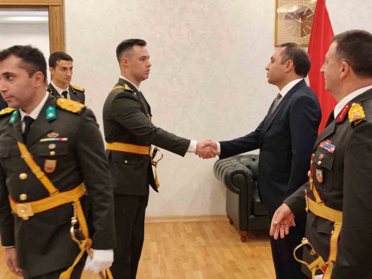 Silopi'de 29 Ekim Cumhuriyet Bayramı tebrikat töreni düzenlendi 2