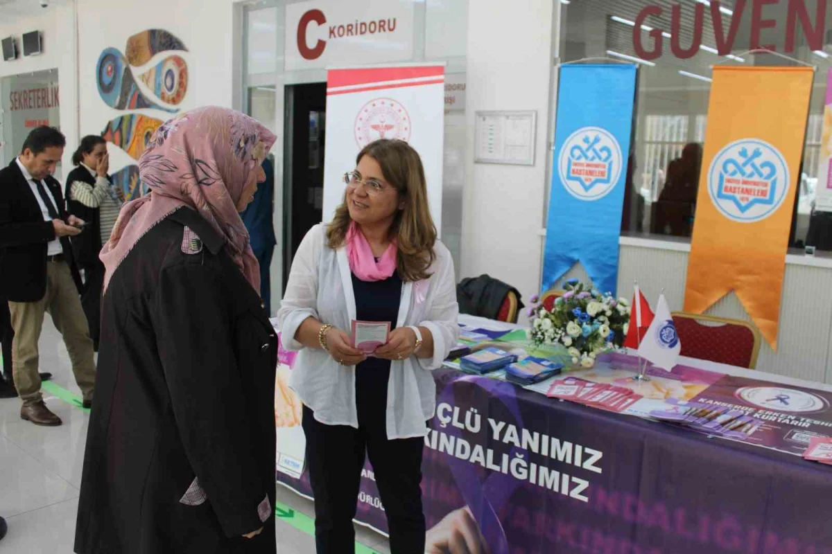 Kayseri'de meme kanserinde erken teşhisin önemi vurgulandı 5