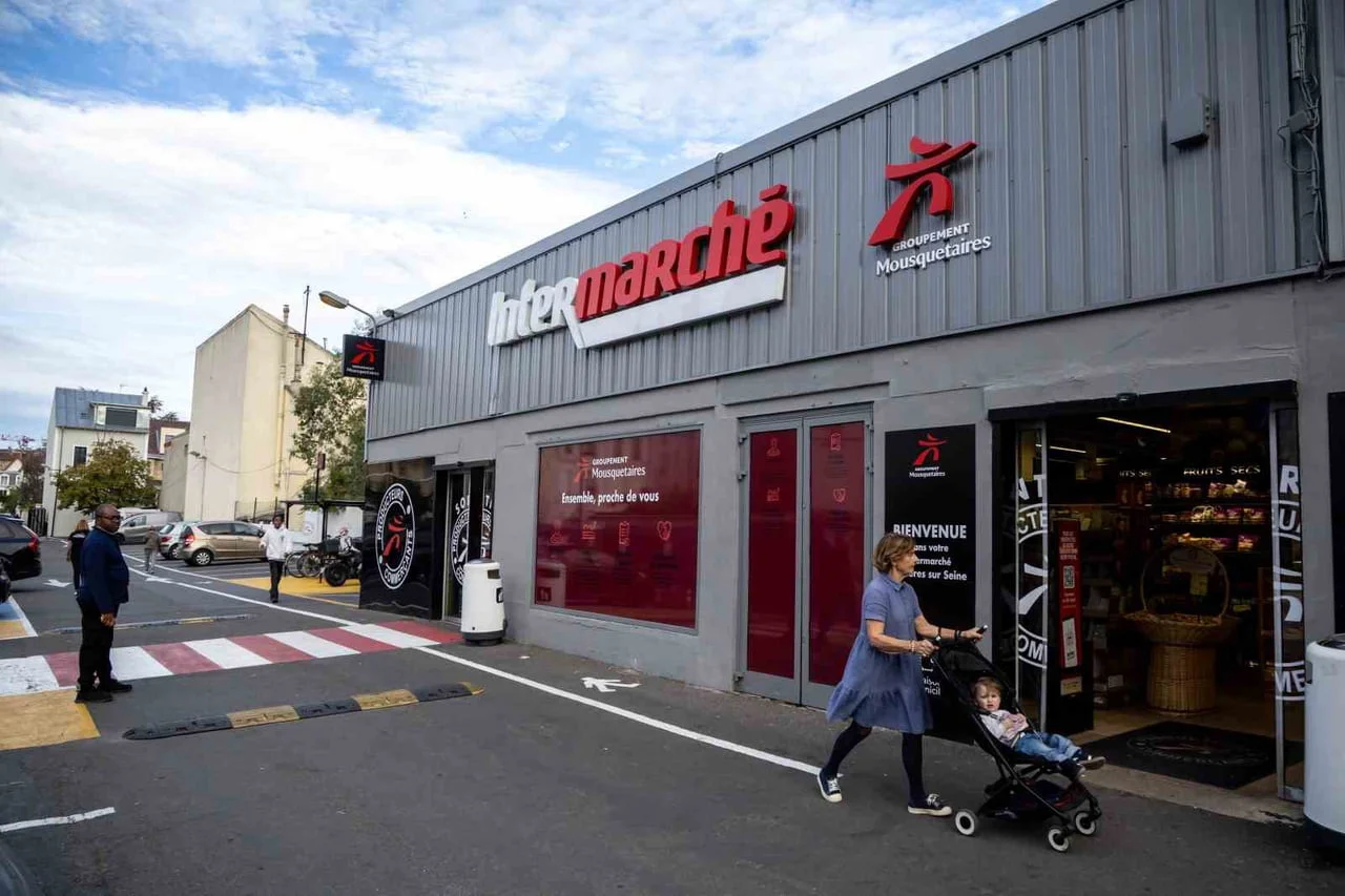FRANSA'DA YÜZLERCE SÜPERMARKETİN SİBER SALDIRIYA UĞRAMASI SONUCU BUZDOLAPLARI İLE DONDURUCULARIN...