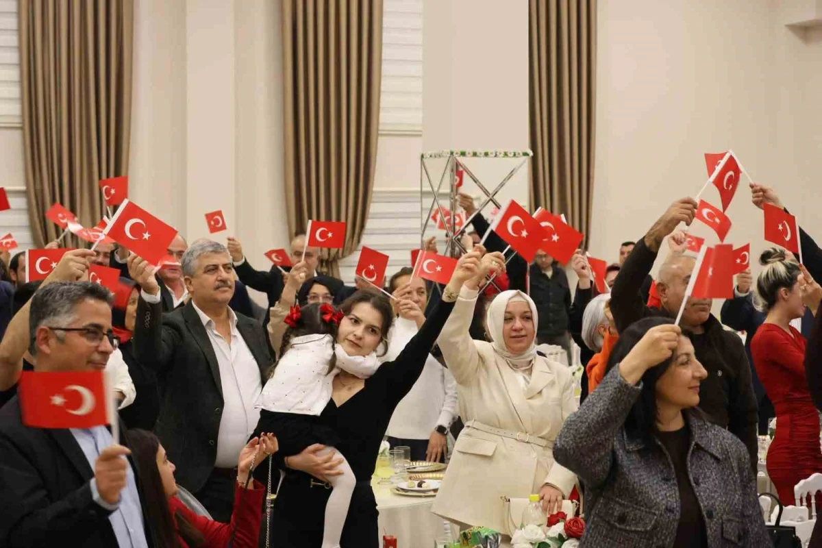 Kırıkkale'deki baloda konuşan Ahmet Önal: Cumhuriyet bağımsızlığımızın teminatıdır 4