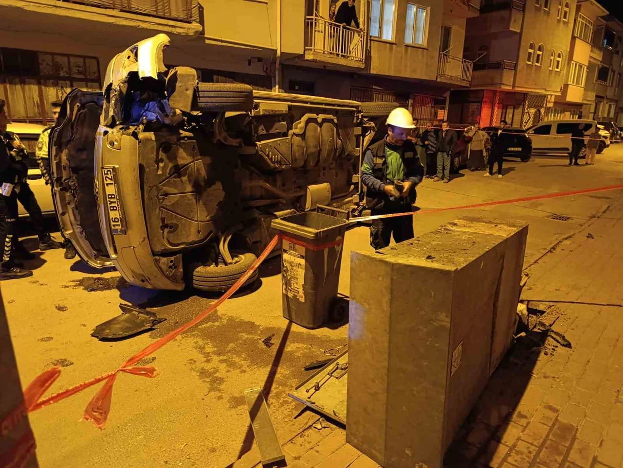 KAZA YAPTIĞI ARAÇLA TAKLA ATTI, OLAY YERİNDEN KAÇTI