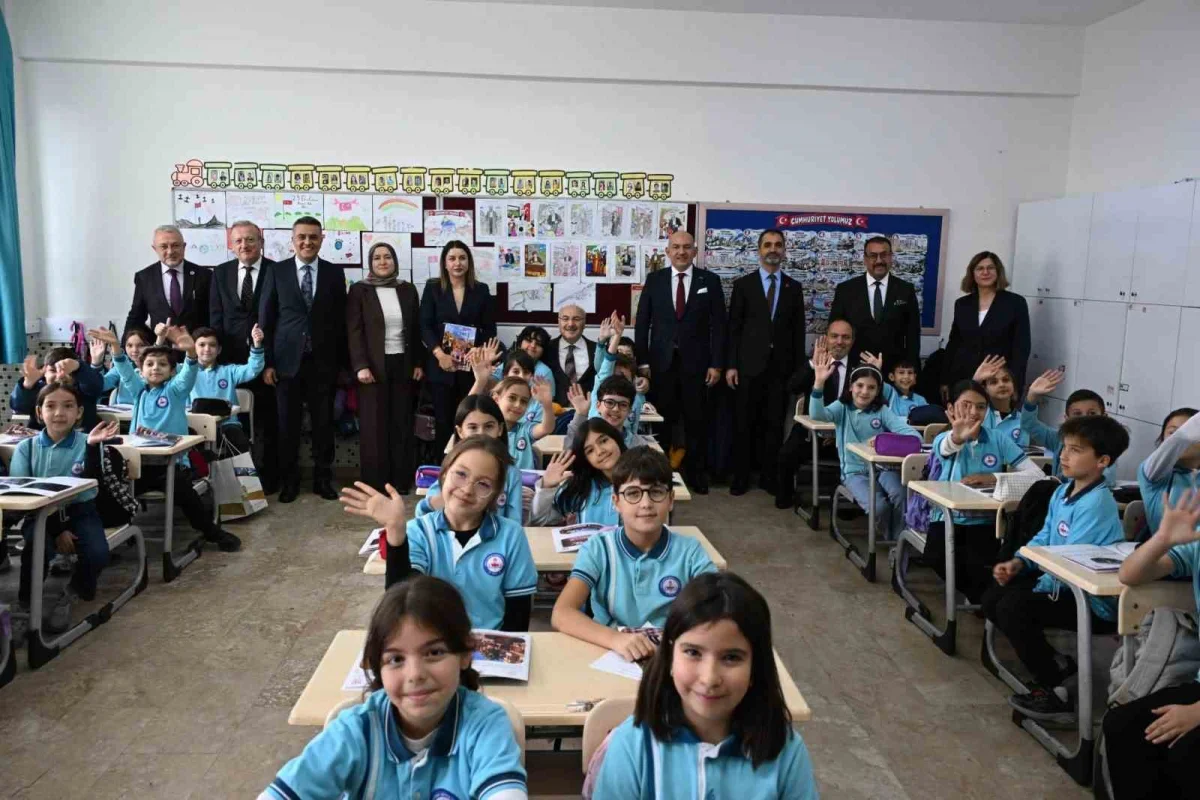 Denizli'de Müftü Ahmet Hulusi Efendi'nin kahramanlık mirası ilkokul öğrencilerine aktarılacak 4