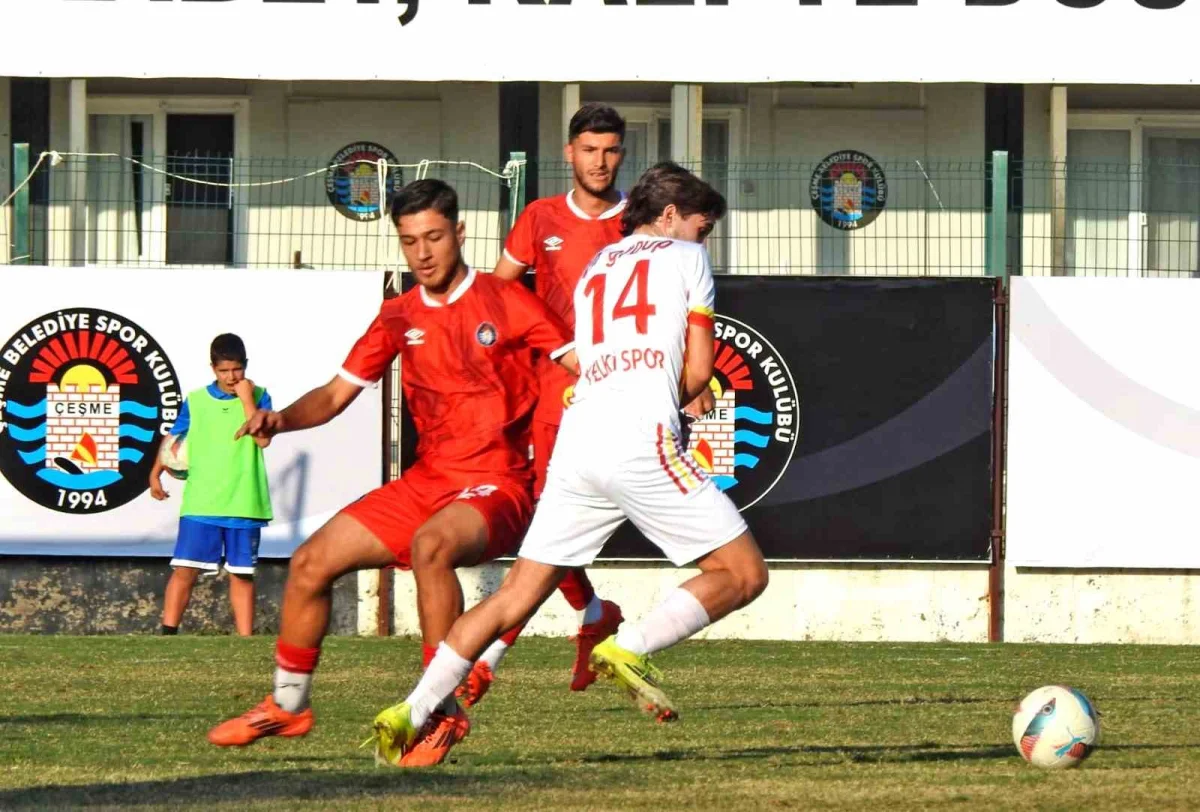 Çeşme Belediyespor sahasında Yelkispor'a penaltı golüyle mağlup oldu 1