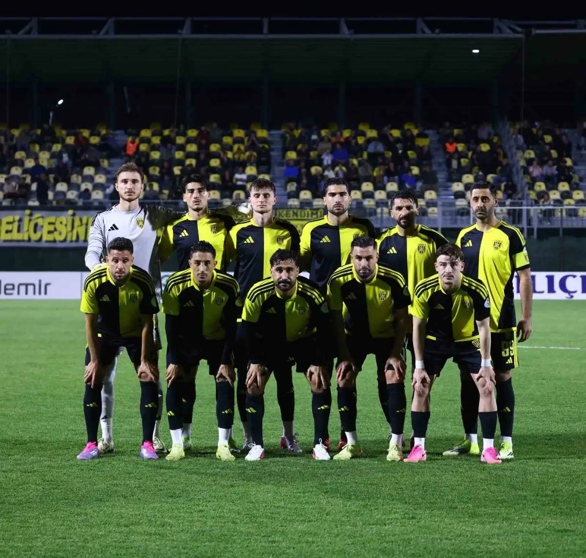 Aliağa FK sahasında 68 Aksaray Belediyespor'u mağlup etti 5