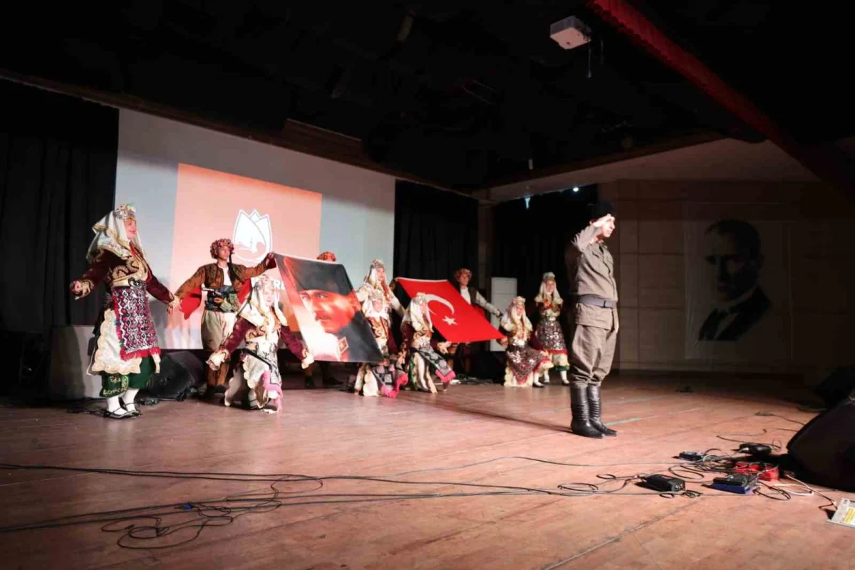 Yunusemre'de Cumhuriyet Bayramı sanat ve müzik dolu etkinliklerle kutlandı 4