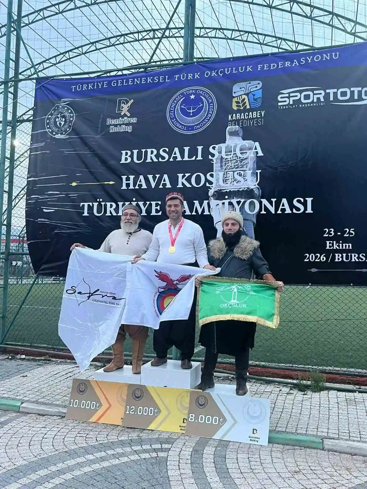 Adanalı okçular Bursa'daki Türkiye Şampiyonası'ndan madalyalarla döndü 1