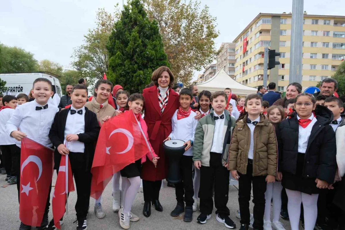 Eskişehir’de 29 Ekim Cumhuriyet Bayramı coşkuyla kutlandı 4