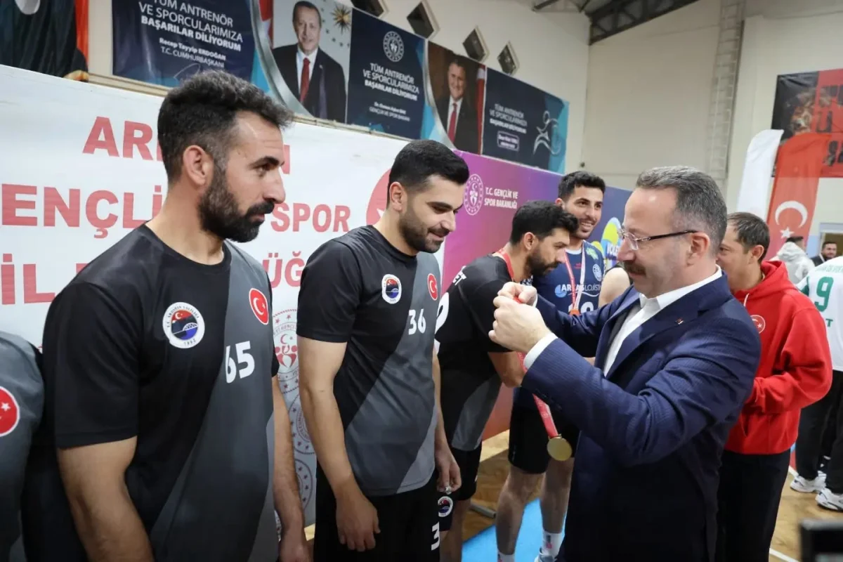 Ardahan'da 4. Kamu Spor Oyunları final maçlarıyla tamamlandı 2