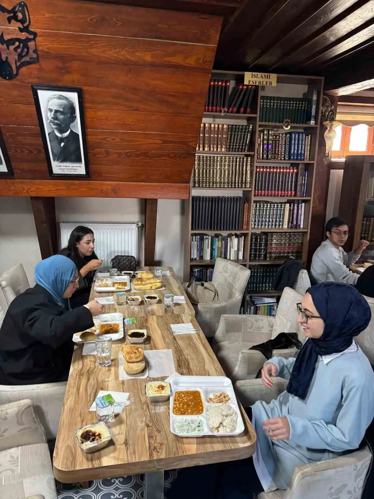 Eskişehir Türk Ocağında geçmişe vefa: Merhum kurucular ve başkanlar dualarla anıldı 3