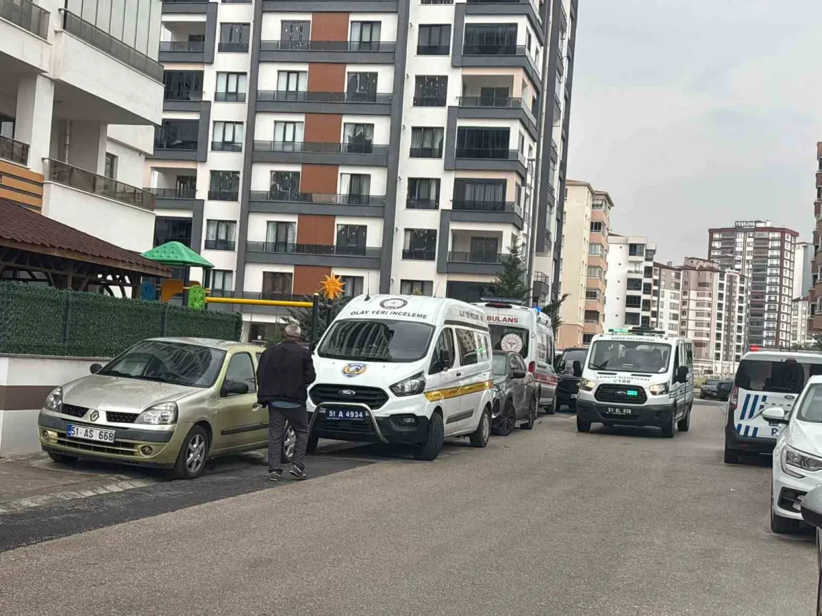 Niğde'de 22 yaşındaki genç kız çatı katında ölü bulundu 2