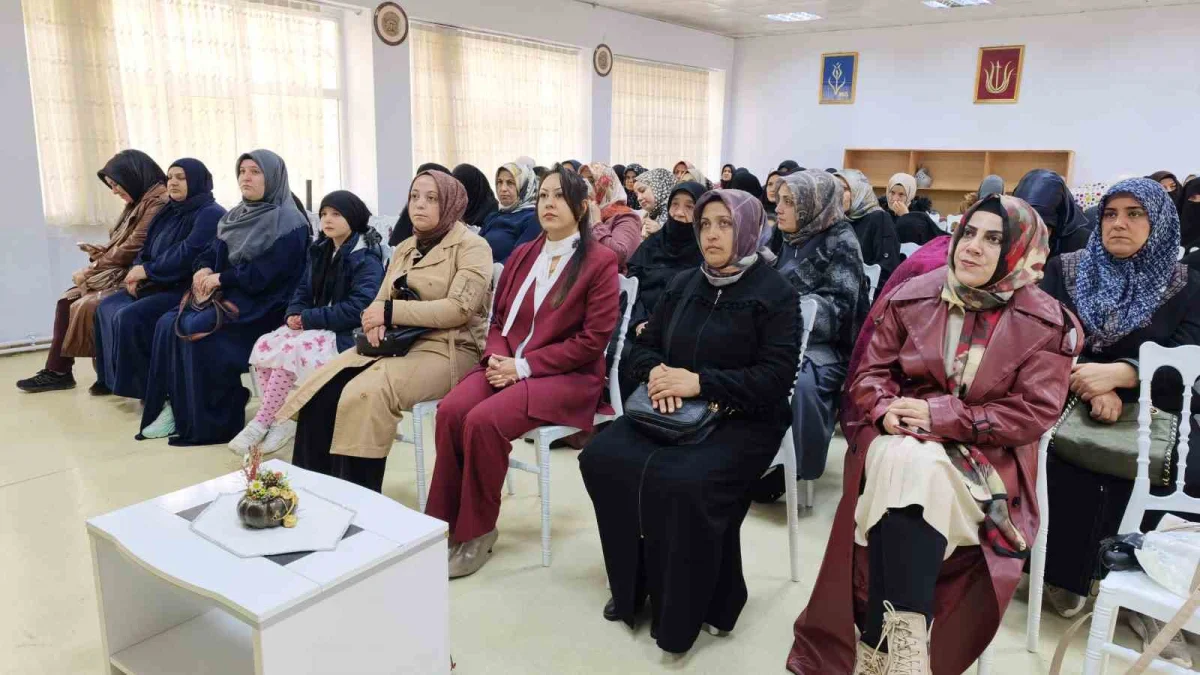 Muş'ta annelere madde bağımlılığına karşı koruma eğitimi 1