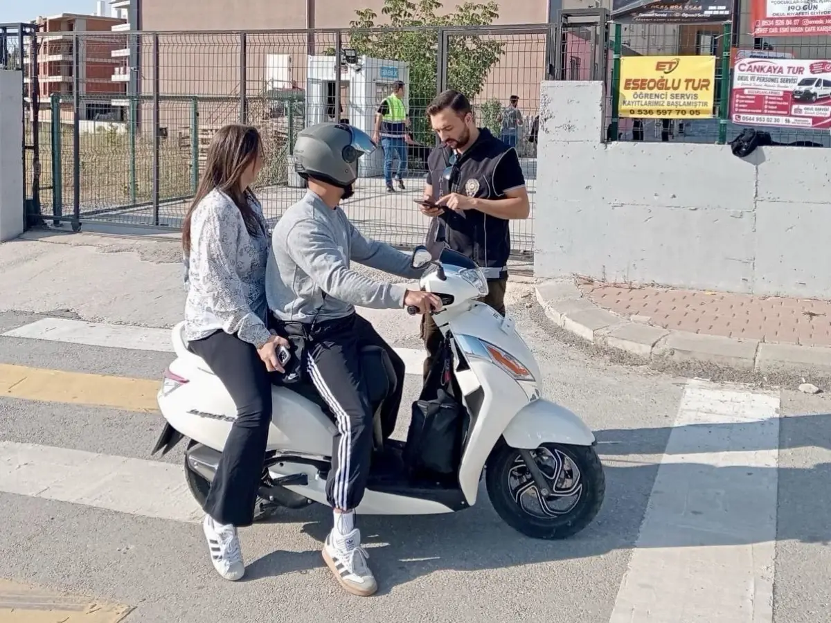 Uşak'ta okul çevrelerinde geniş çaplı güvenlik denetimi 5