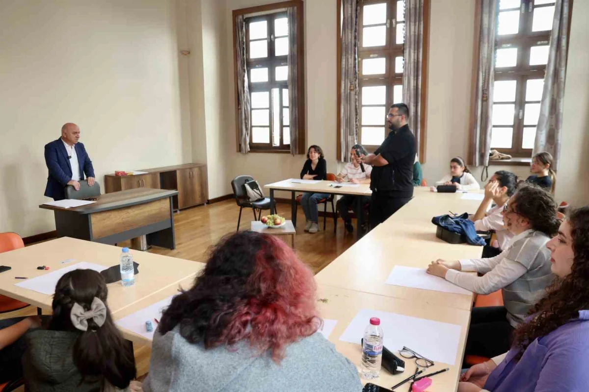 Darıca'daki Tarihi İskoliye Mektebi konservatuvara dönüştürüldü 2
