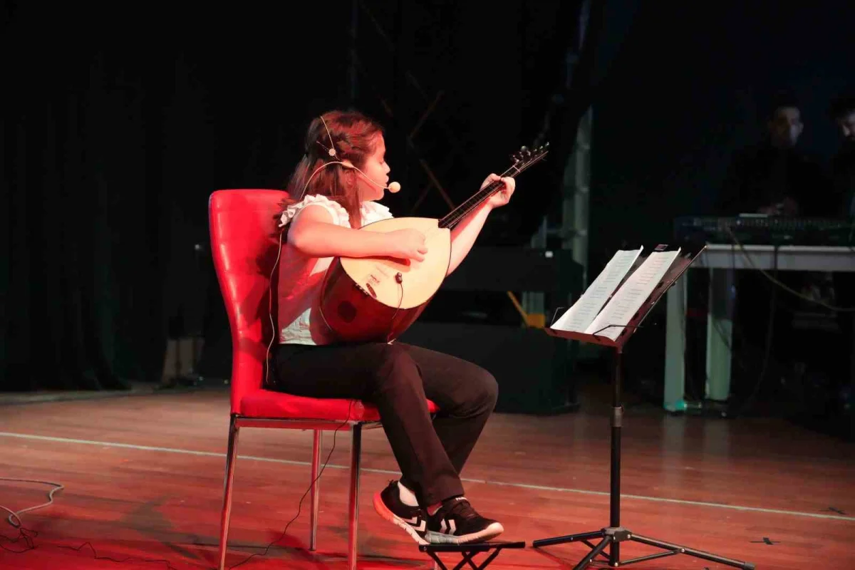 Turhal Belediyesi Konservatuvarı ikinci kuruluş yıl dönümünü konserle kutladı 5