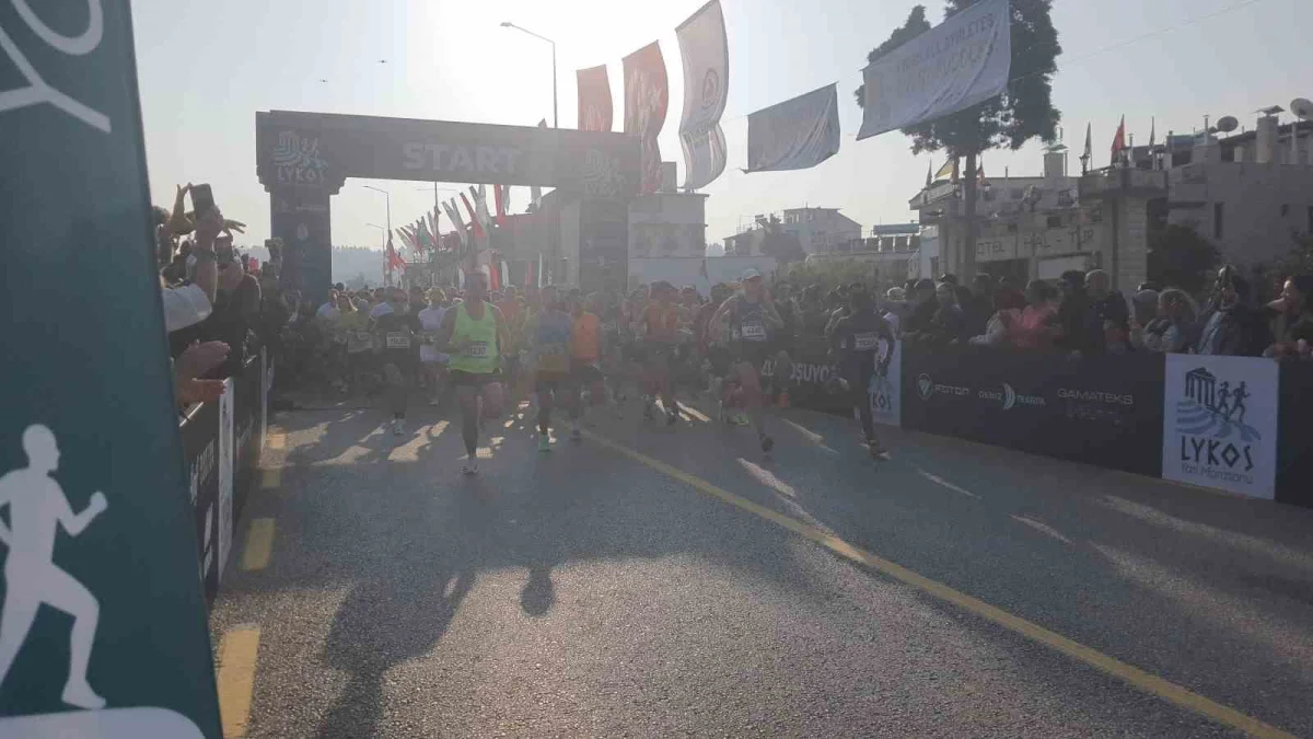 Denizli'de Lykos Yarı Maratonu heyecanı: Binlerce koşucu parkura çıktı 3