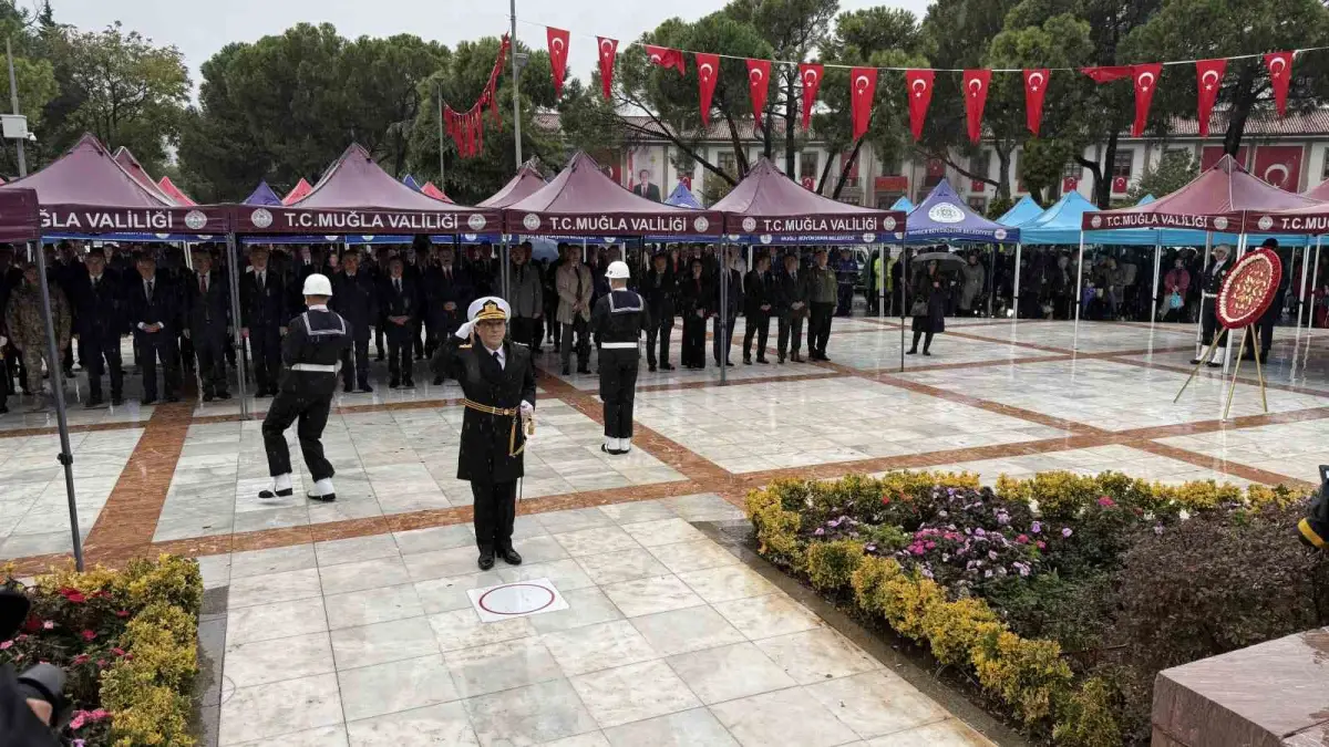 Muğla'da sağanak yağışa rağmen Cumhuriyet Bayramı töreni yapıldı 3