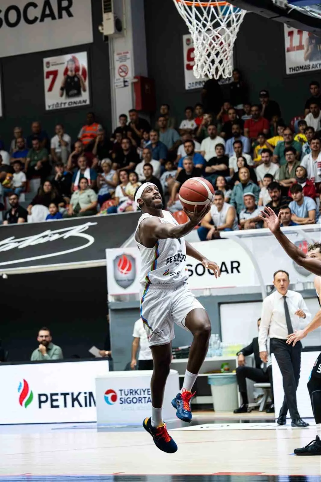 ALİAĞA PETKİMSPOR, ESENLER EROKSPOR DEPLASMANINDA