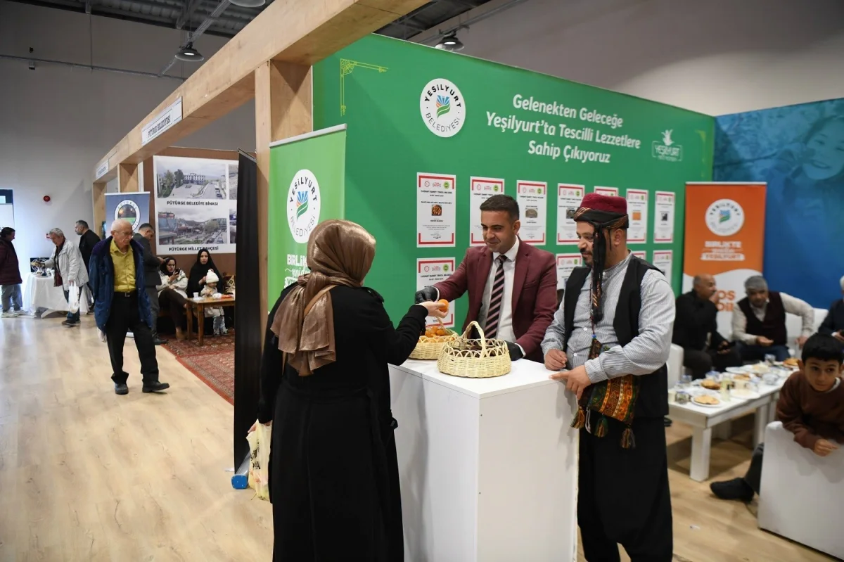 Yeşilyurt Belediyesinin İstanbul'daki tanıtım standı ziyaretçilerini ağırlıyor 3