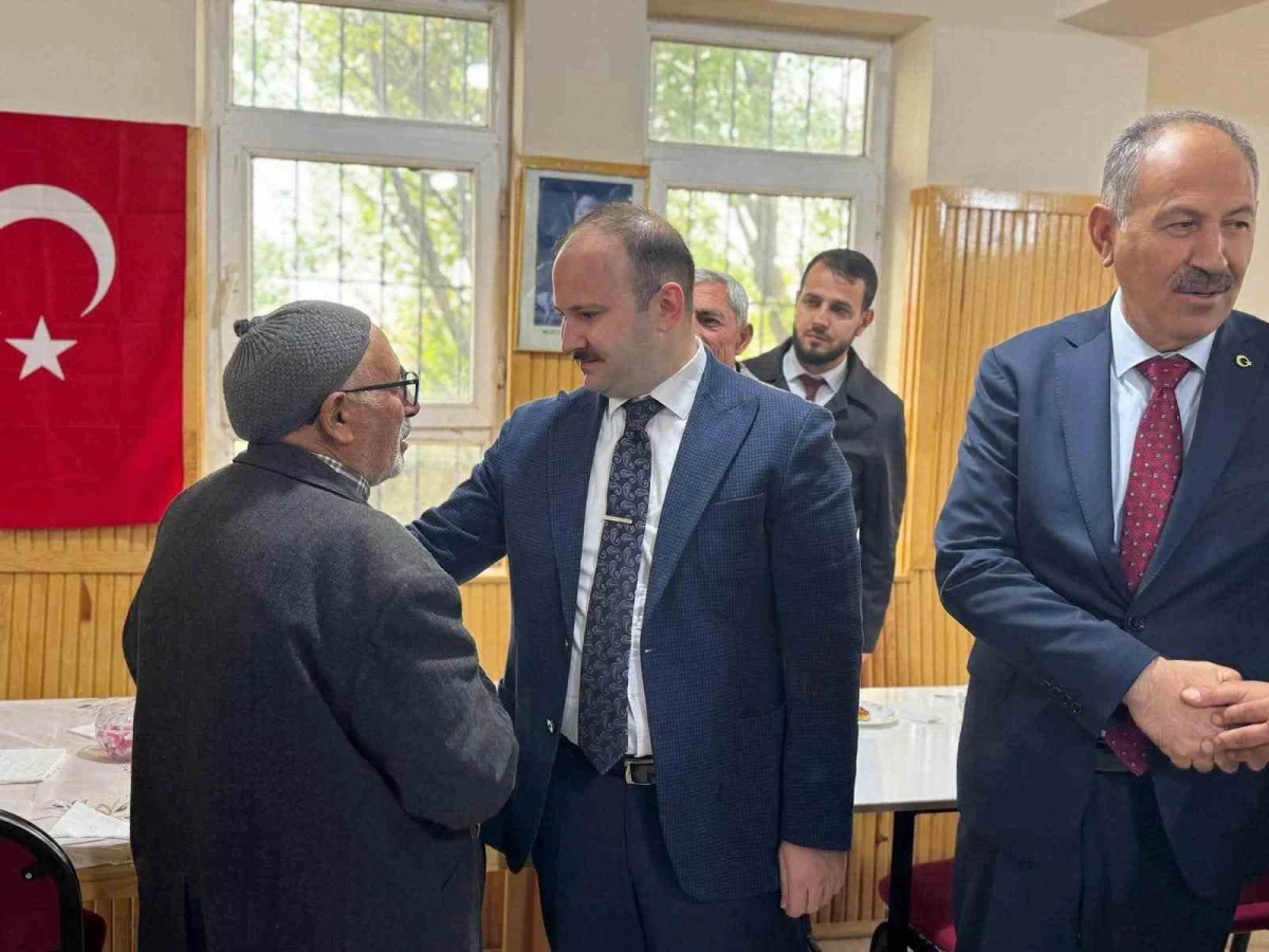 Arpaçay Kaymakamı Güvenç Atçılar Köyü'nde vatandaşların taleplerini dinledi 1