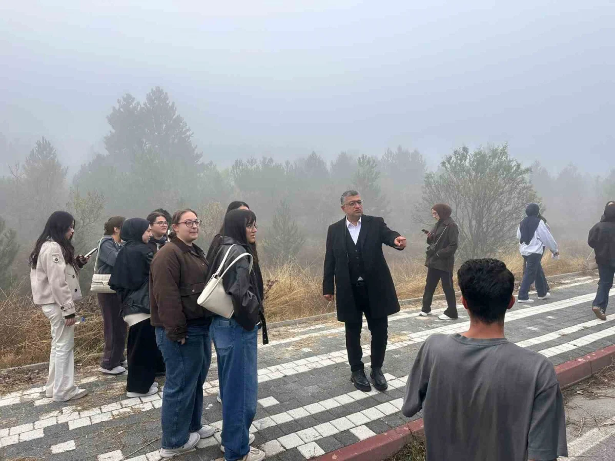 Kütahya'da KPSS adaylarının yardımına DPÜ Rektörü Prof. Dr. Kızıltoprak yetişti 5