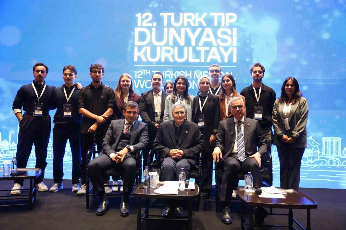 Sağlık Bakanı Memişoğlu 12’nci Türk Tıp Dünyası Kurultayı'nda gençlere seslendi 2