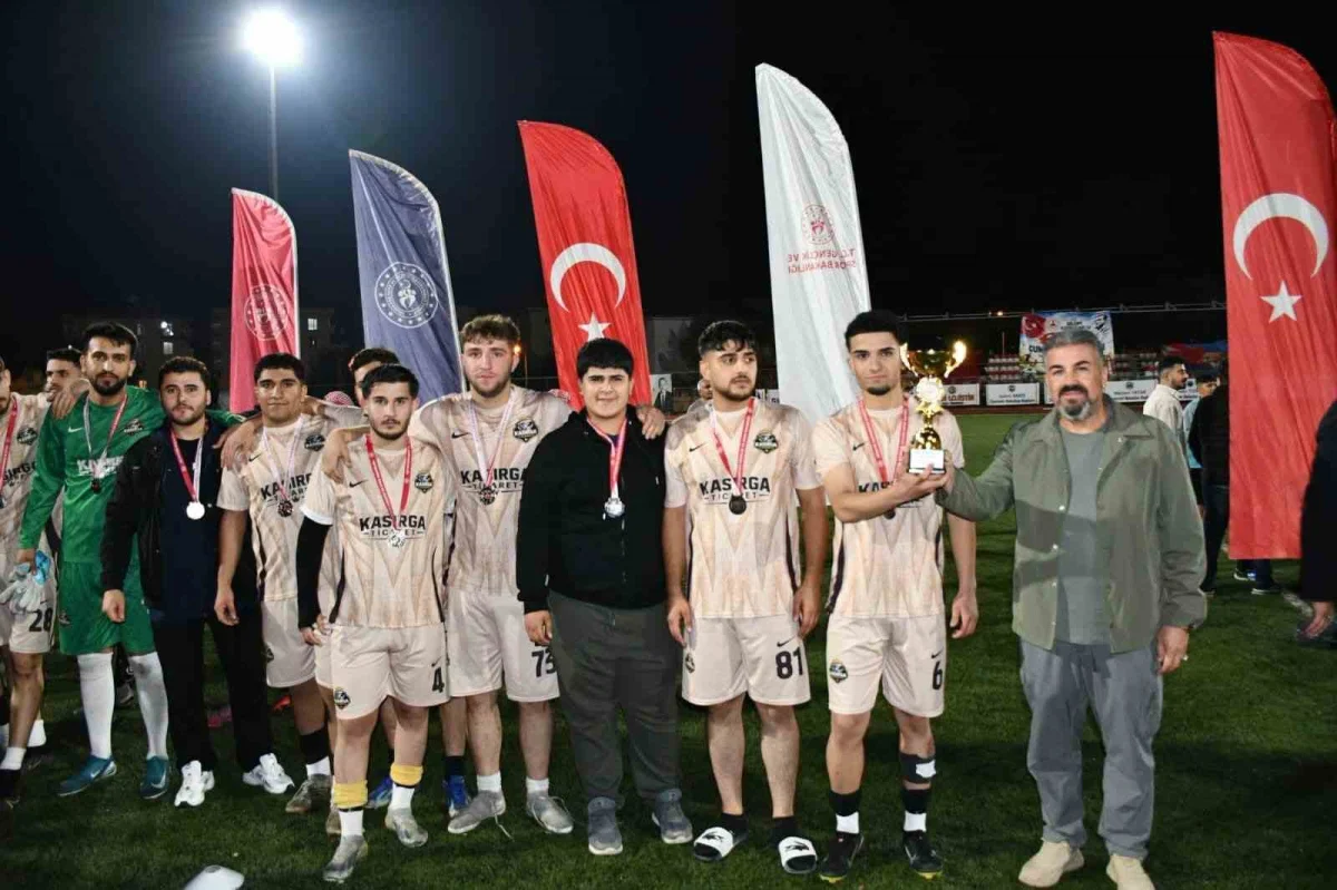 Silopi'de 29 Ekim Cumhuriyet Kupası sahibini buldu 4