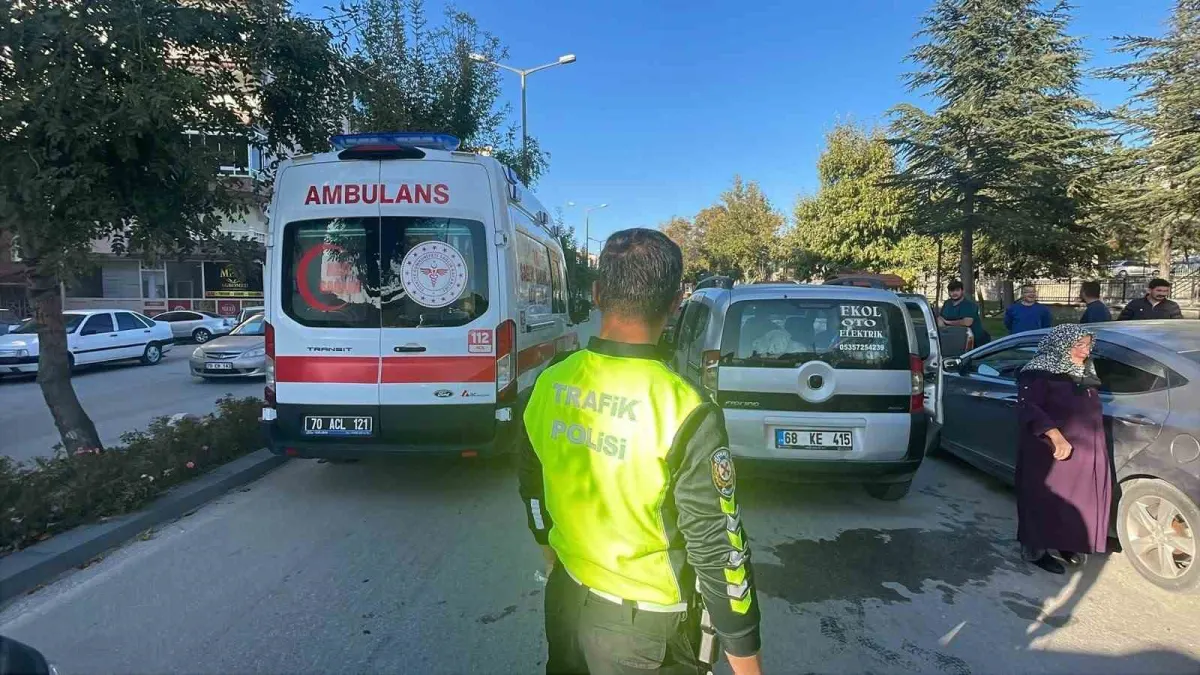 Karaman'da elektrikli bisiklet hafif ticari araca çarptı: 16 yaşındaki çocuk yaralandı 4