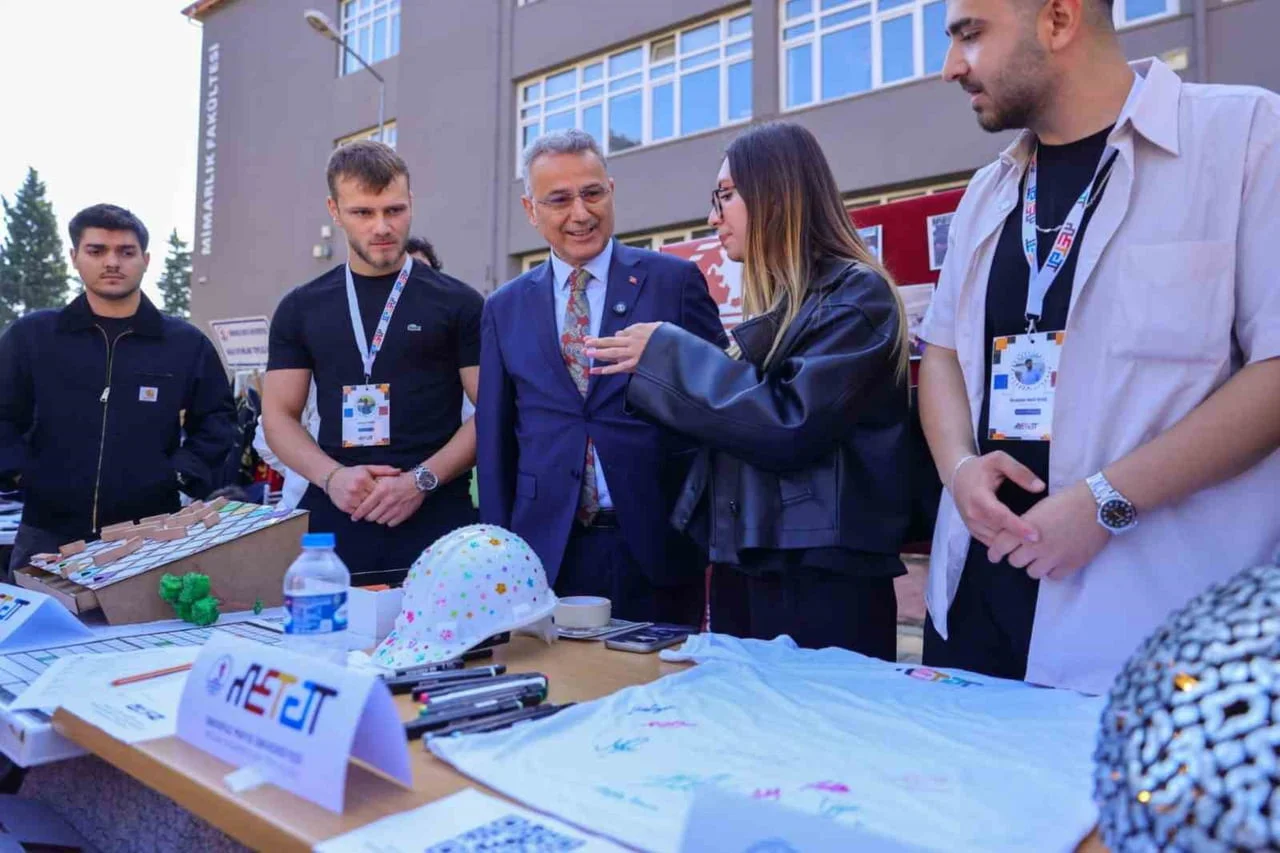 İLKADIM BELEDİYE BAŞKANI İHSAN KURNAZ, GENÇLERLE BİR ARAYA GELDİ