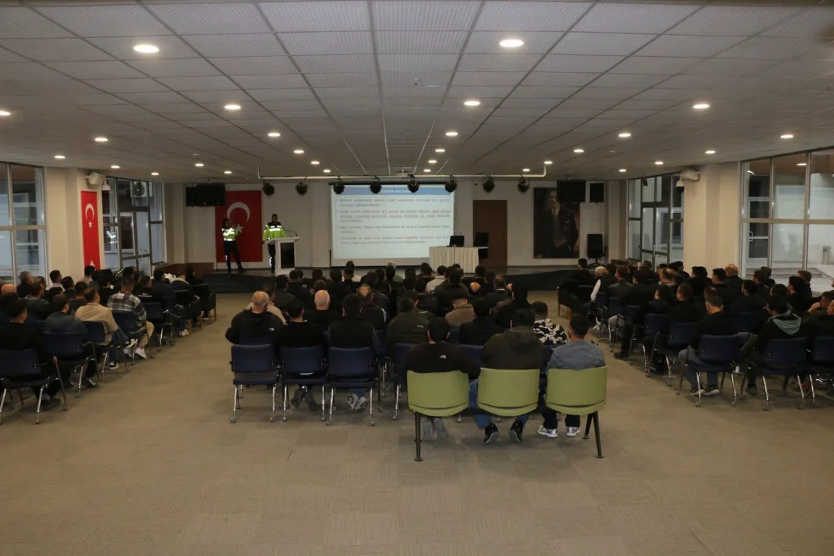 Bolu'da orman personeline jandarmadan ileri sürüş eğitimi 1