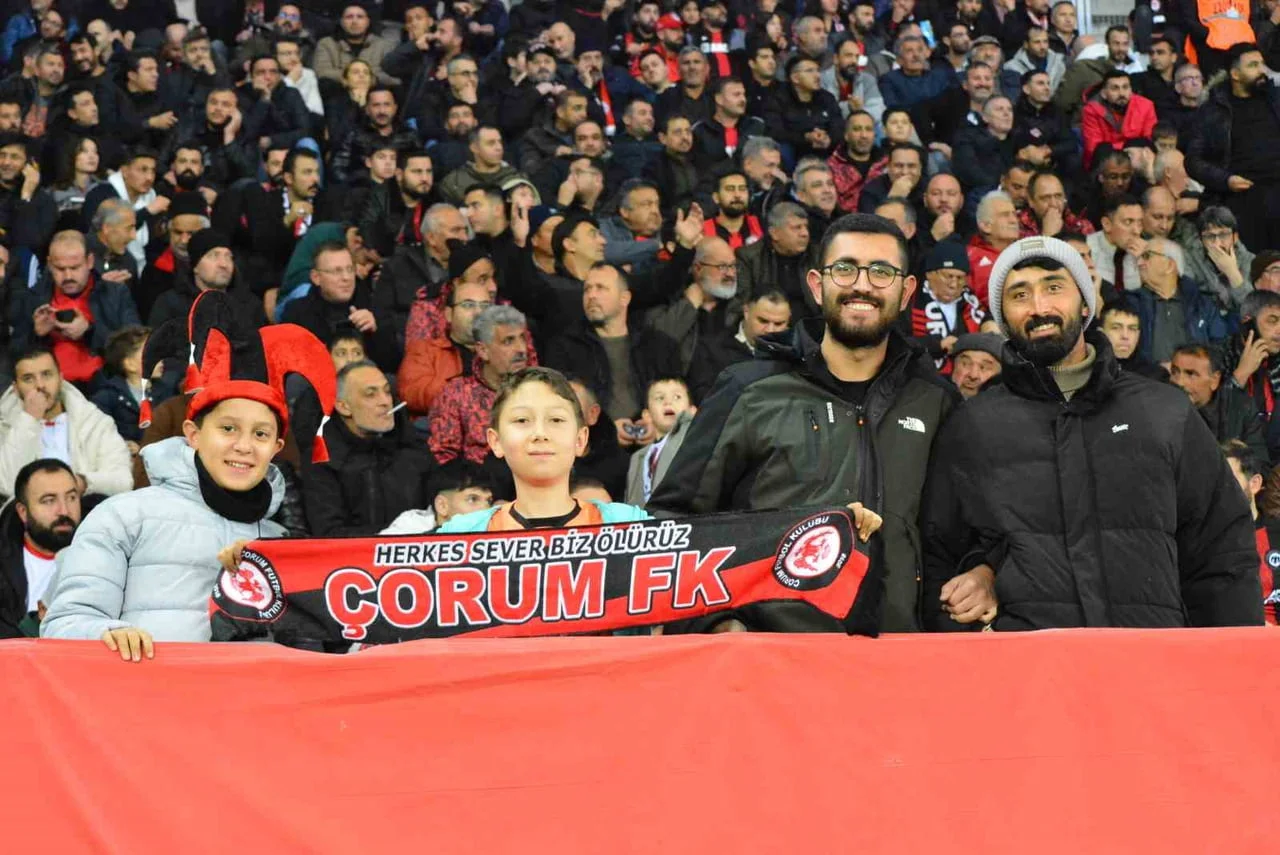 TRENDYOL SÜPER LİG'İN 8. HAFTASINDA ÇORUM FK, ÇAYKUR RİZESPOR’U KONUK EDİYOR. KARŞILAŞMADA 15...