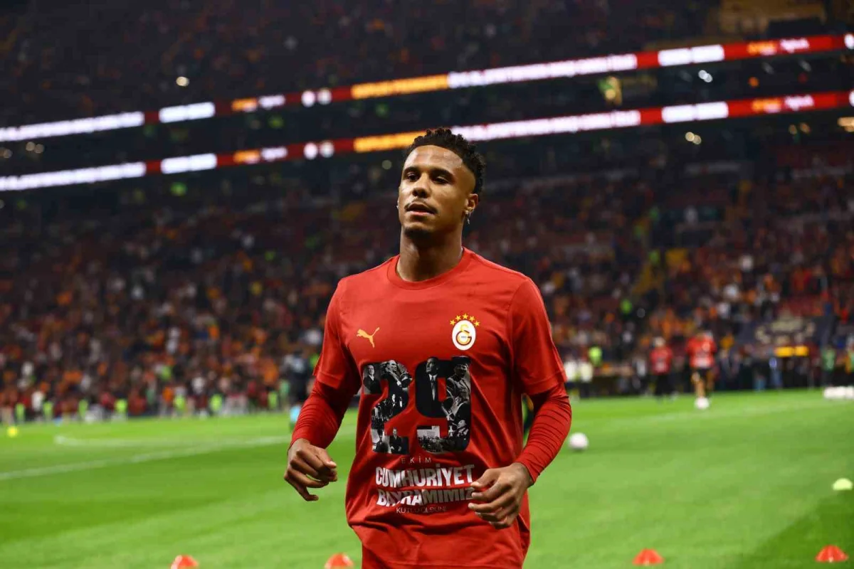 Galatasaray'da derbiye tek değişiklik: Okan Buruk'tan kadro tercihi 4