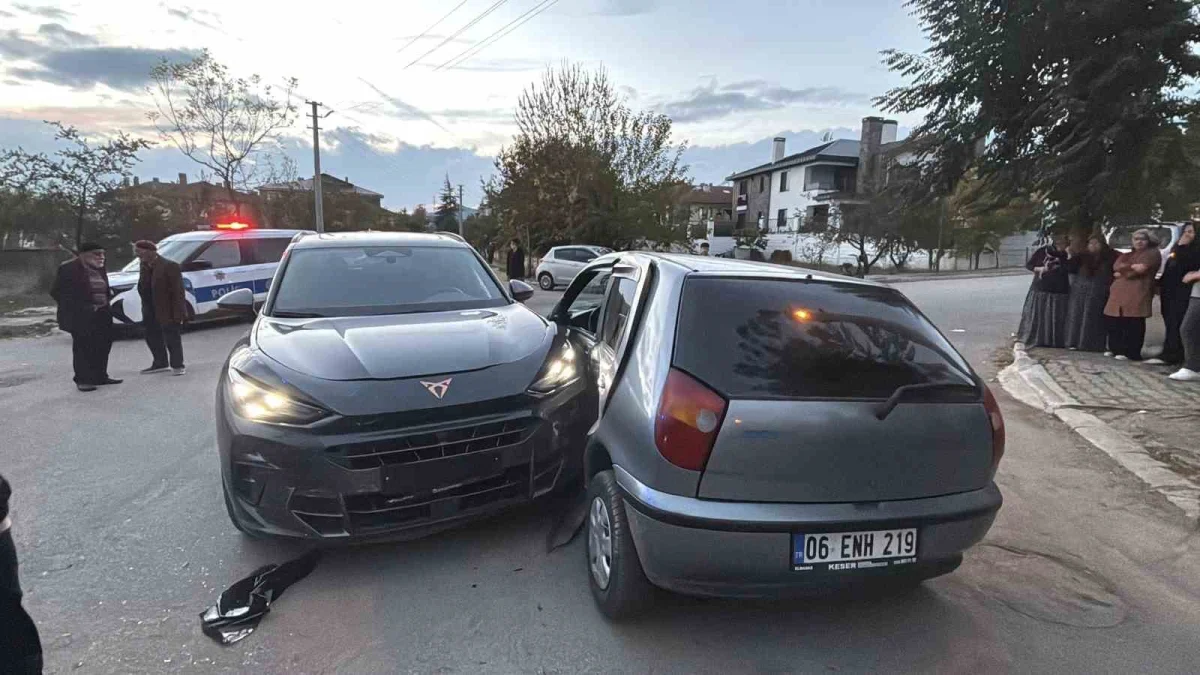 Bolu'da cip ile otomobil çarpıştı: 4 yaralı 1
