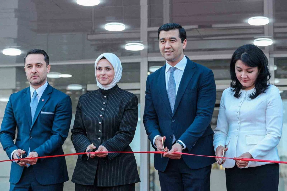 T3 Vakfı Özbekistan'da Bilim Taşkent Merkezi'ni hizmete açtı 2
