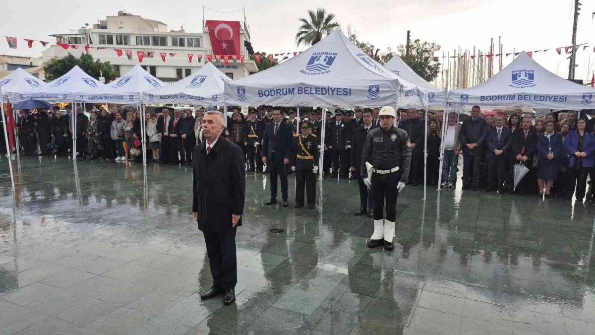 Bodrum'da Cumhuriyet Bayramı coşkusu törenle başladı 2
