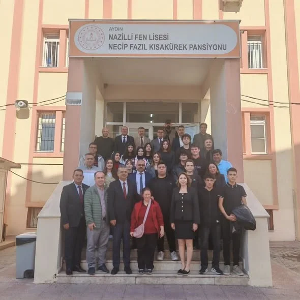 Nazilli'de eğitim yöneticileri lise öğrencilerinin taleplerini dinledi 2