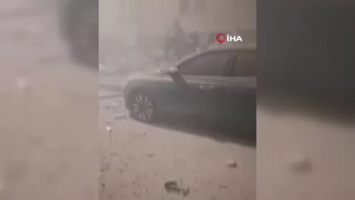 Maltepe'de 6 katlı binada çökme meydana geldi: Binada mahsur kalanları tahliye çalışmaları devam...