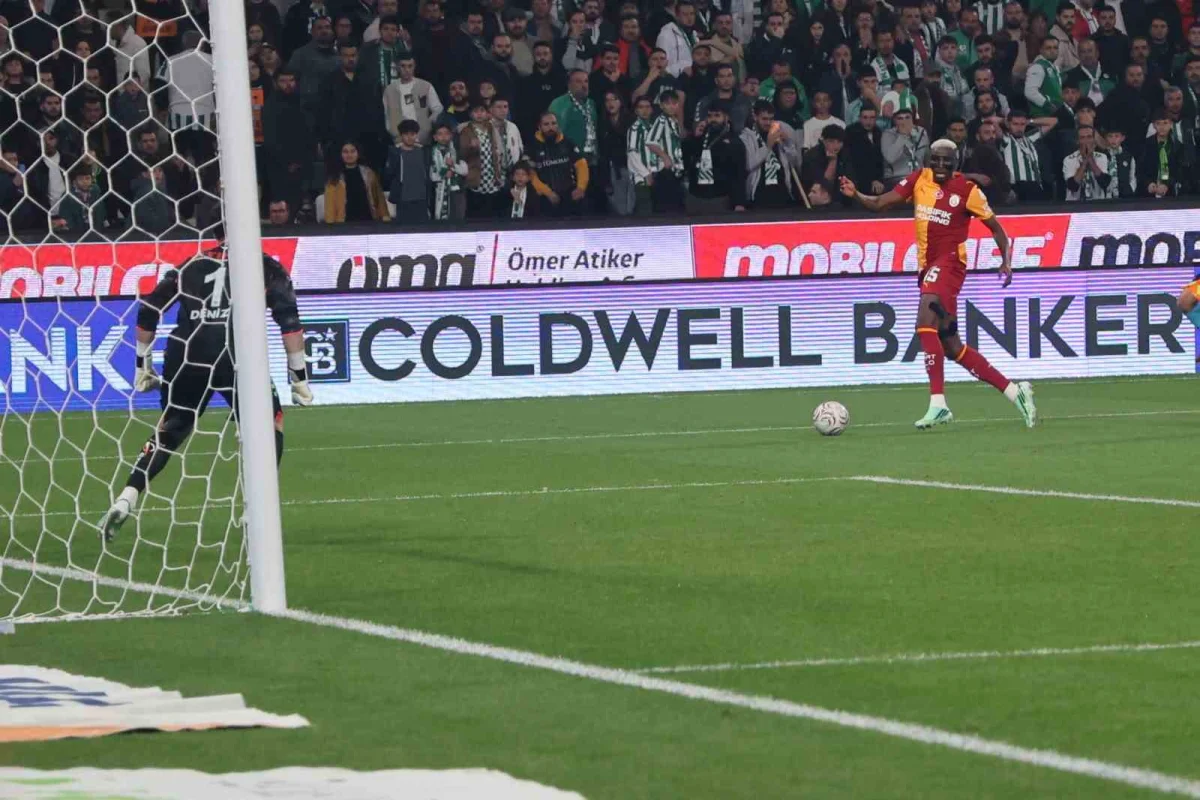 Galatasaray, Konyaspor deplasmanında ilk yarıyı 2-0 önde kapattı 4