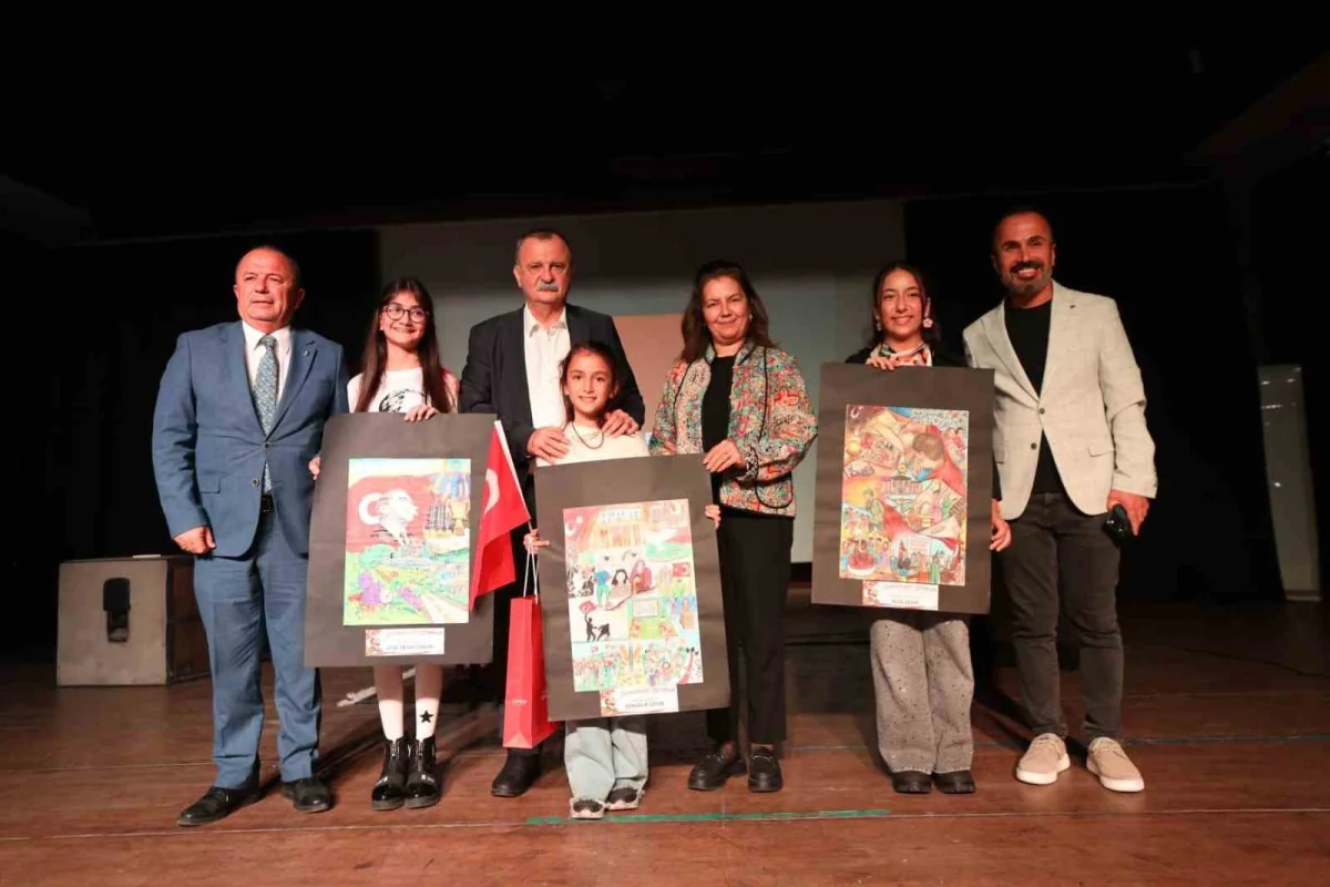 Yunusemre'de Cumhuriyet Bayramı sanat ve müzik dolu etkinliklerle kutlandı 5