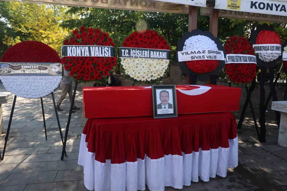 Vefat eden Muratpaşa Kaymakamı İhsan Kara memleketi Konya'da son yolculuğuna uğurlandı 1