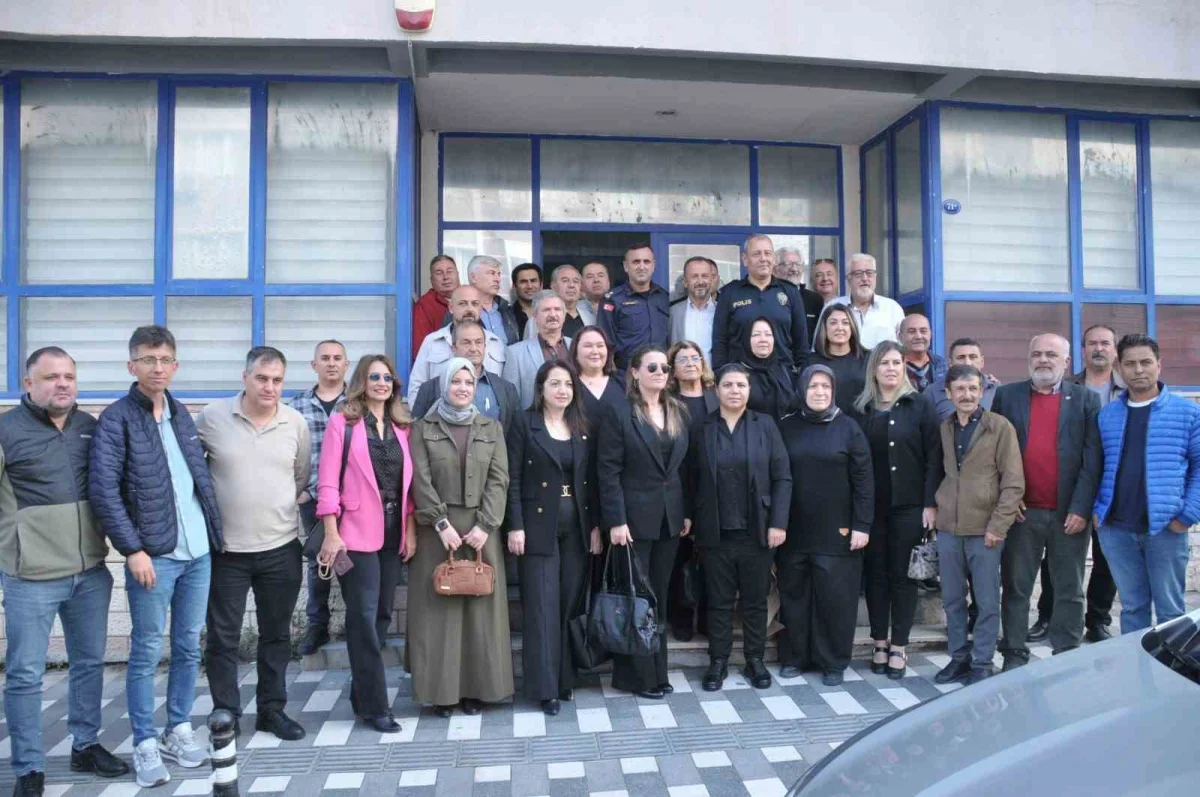 Aliağa'da huzur ve güvenlik için emniyet, jandarma ve muhtarlar bir araya geldi 1