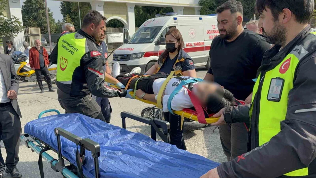 SAMSUN’UN CANİK İLÇESİNDE OTOMOBİLLE ÇARPIŞAN MOTOSİKLETİN 17 YAŞINDAKİ SÜRÜCÜSÜ...