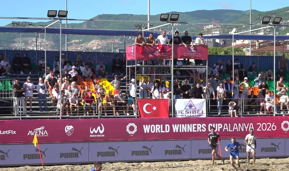 Alanya Belediyespor Plaj Futbolu Dünya Kulüpler Şampiyonası'na çeyrek finalde veda etti 4
